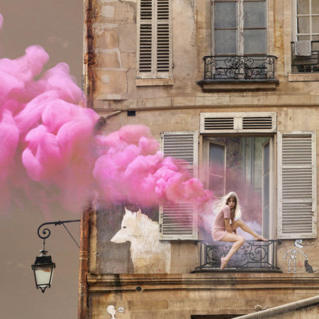 Zeynep represents flying houses pink