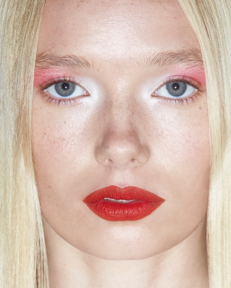 Pop bloom beauty a graphic flash beauty series by laia benavides